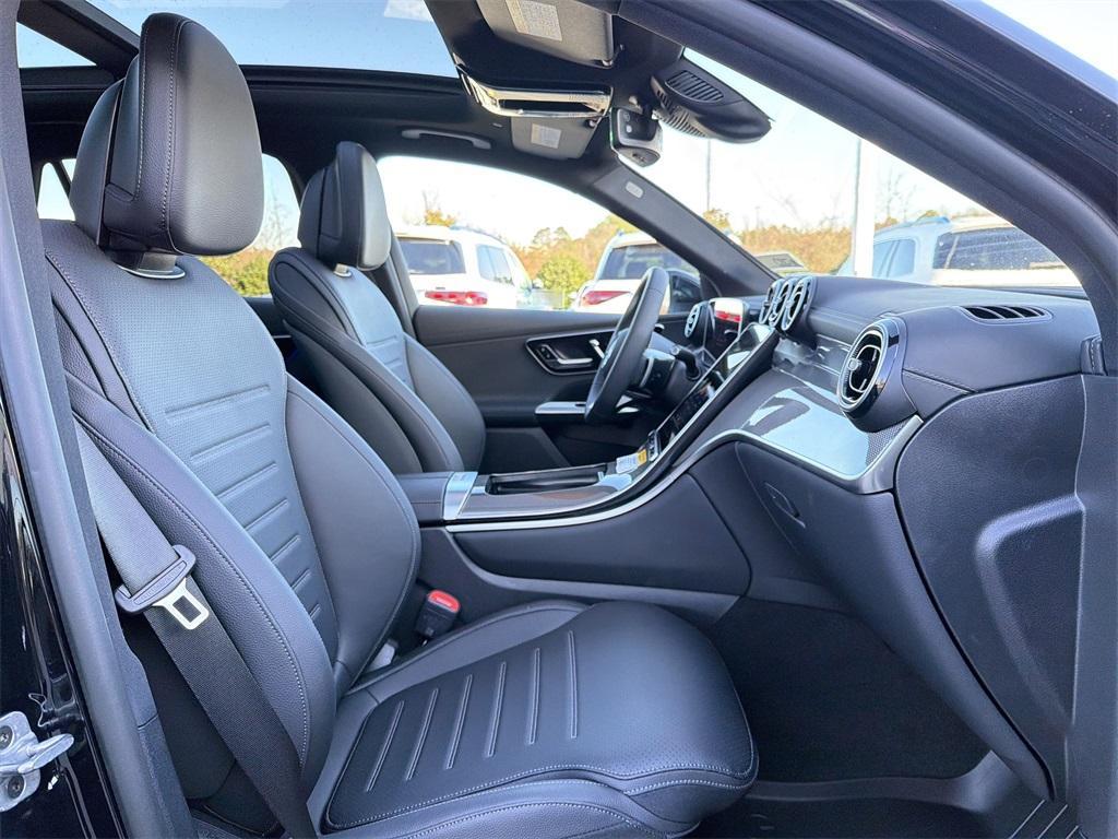 new 2025 Mercedes-Benz GLC 300 car, priced at $57,835