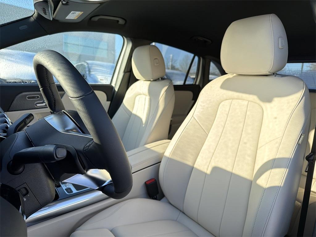 new 2026 Mercedes-Benz GLA 250 car, priced at $47,535