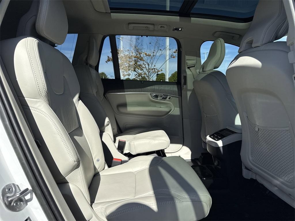 used 2022 Volvo XC90 car, priced at $39,850