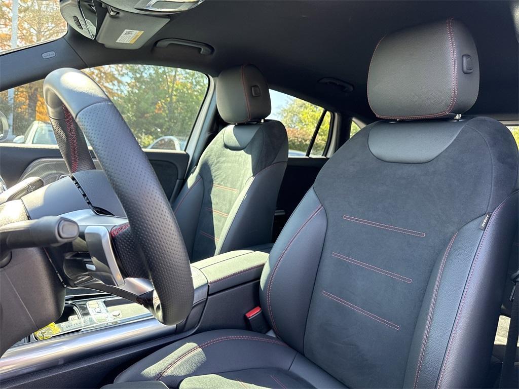 used 2025 Mercedes-Benz GLA 250 car, priced at $39,321