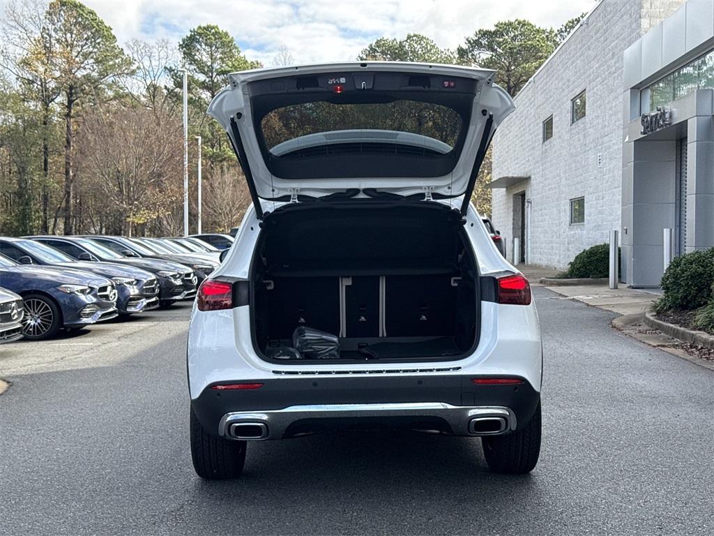 new 2026 Mercedes-Benz GLA 250 car, priced at $46,895