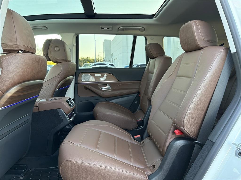 new 2026 Mercedes-Benz GLS 450 car, priced at $101,350