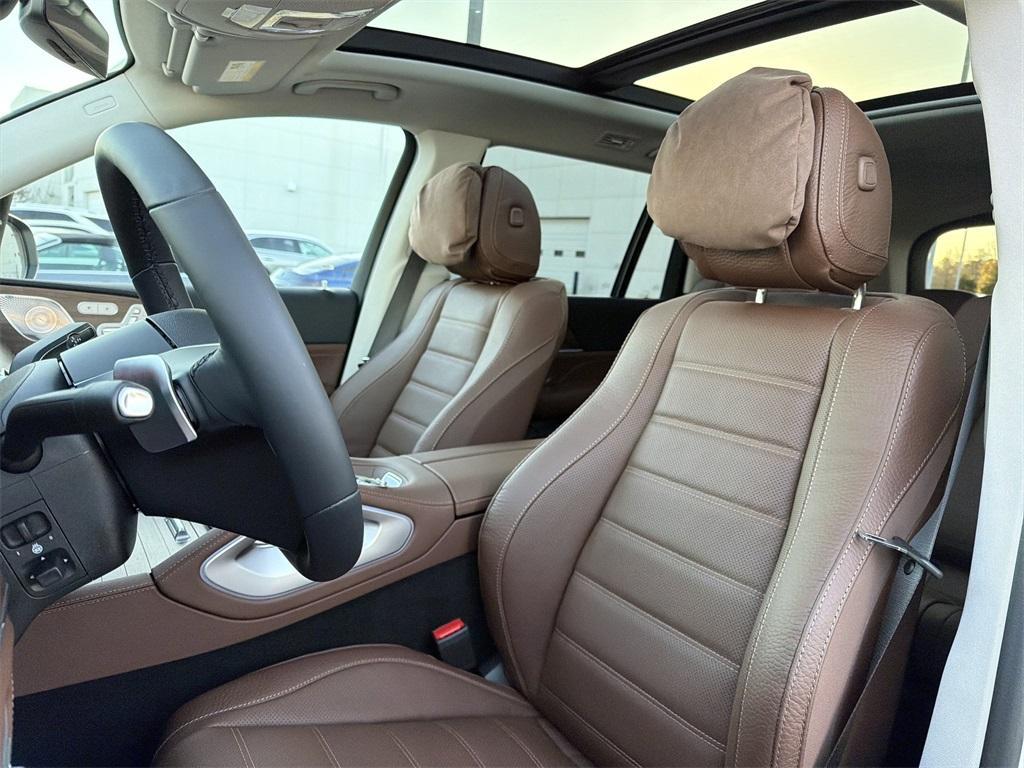 new 2026 Mercedes-Benz GLS 450 car, priced at $101,350
