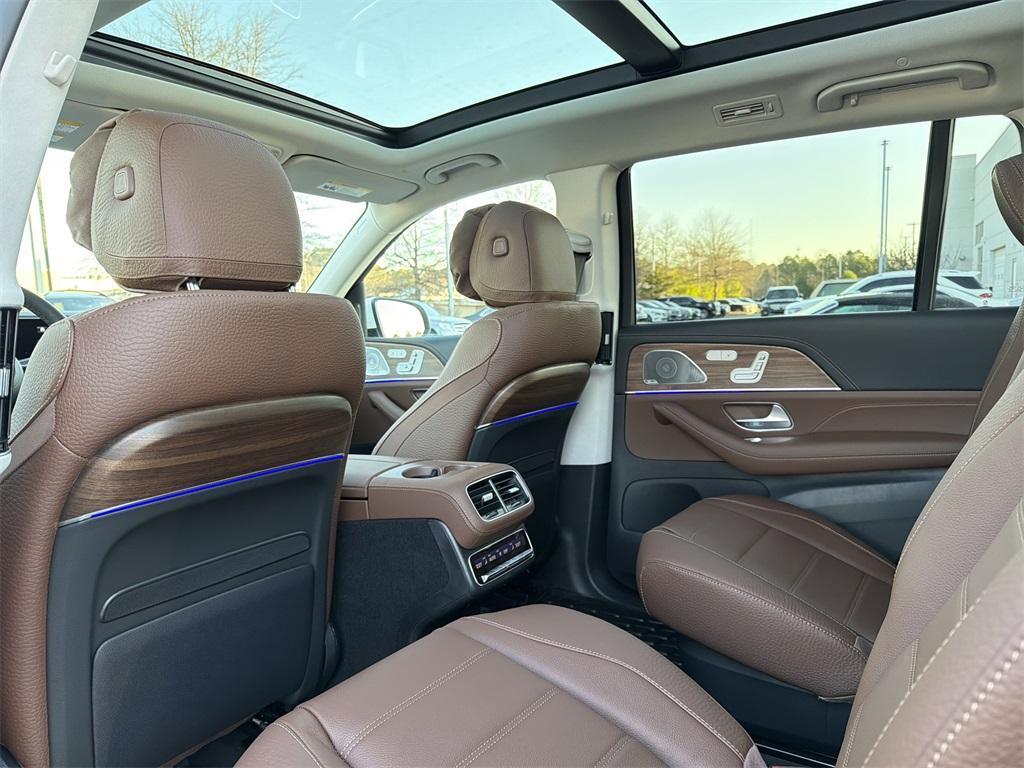 new 2026 Mercedes-Benz GLS 450 car, priced at $101,350