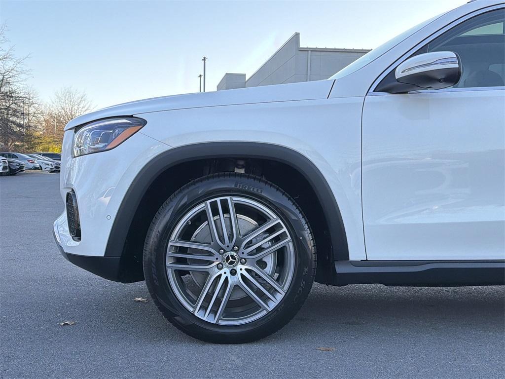 new 2026 Mercedes-Benz GLS 450 car, priced at $101,350