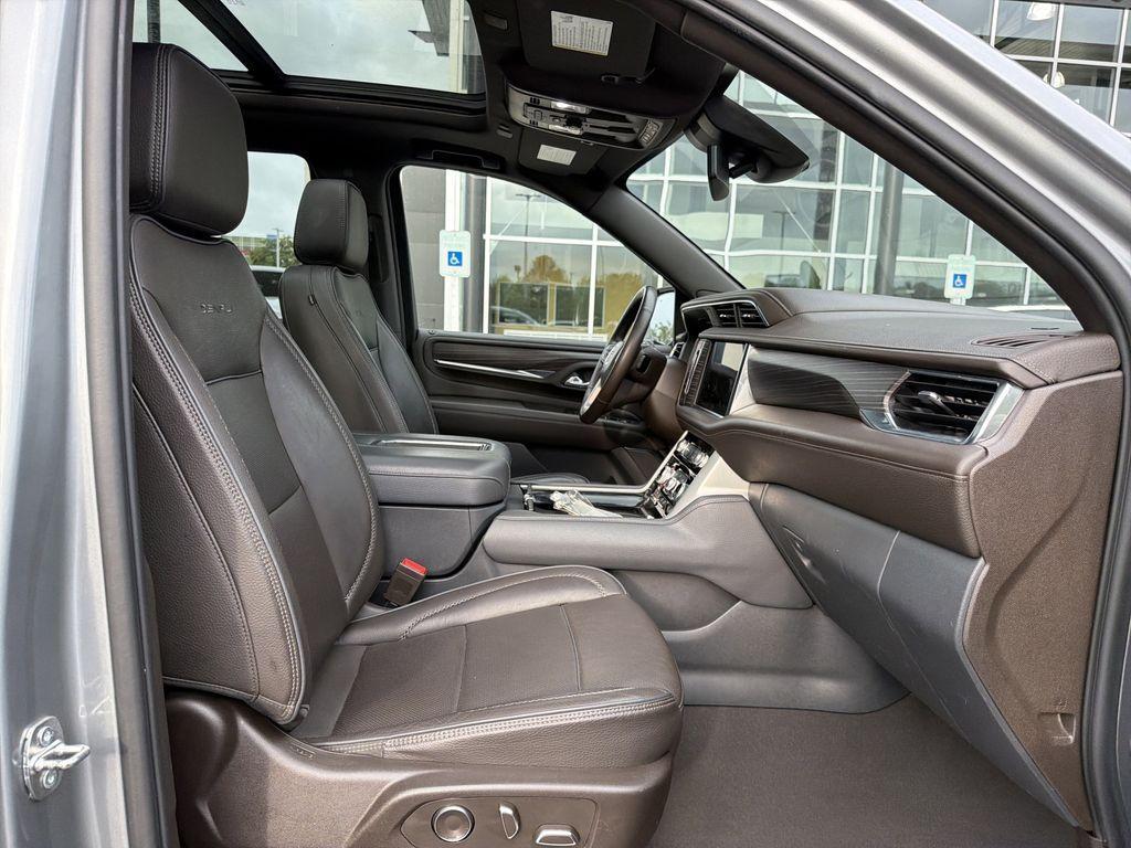 used 2023 GMC Yukon car, priced at $49,500