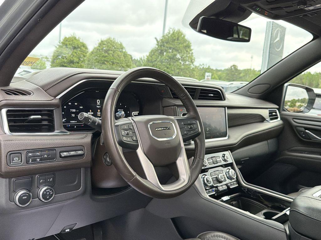 used 2023 GMC Yukon car, priced at $49,500