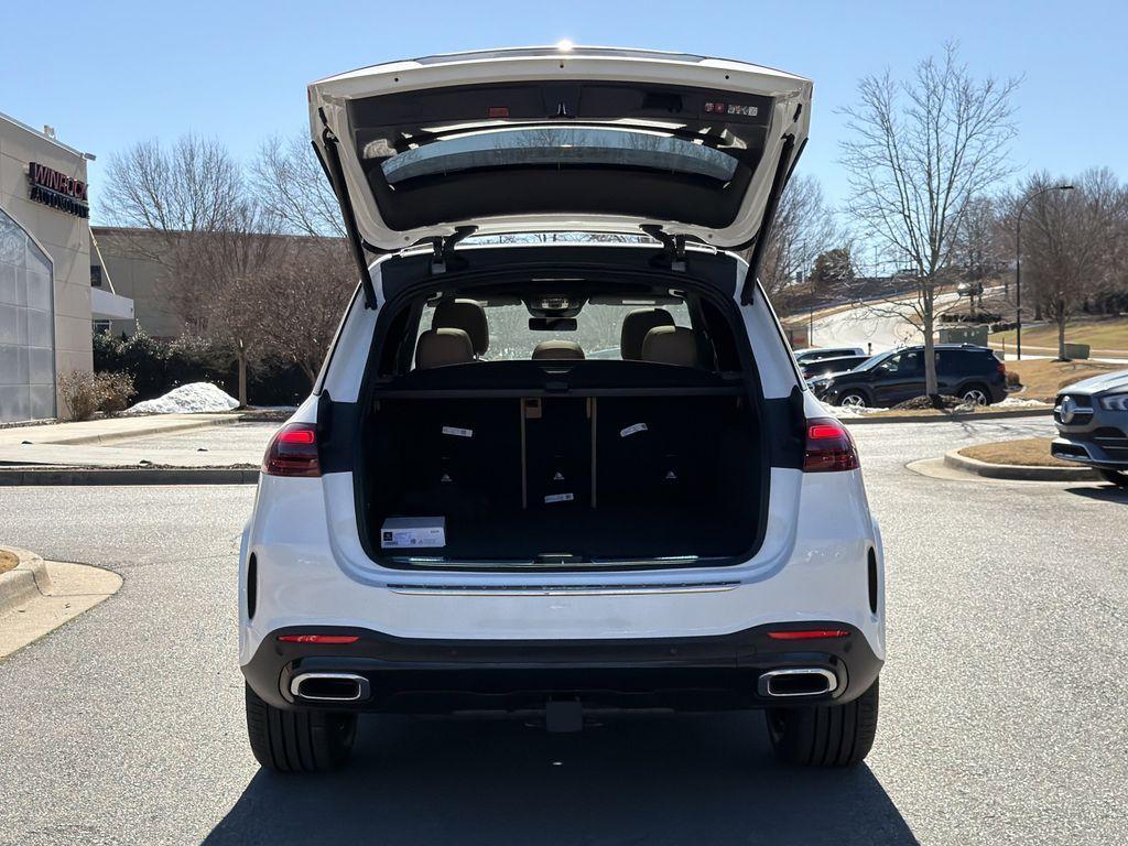 new 2026 Mercedes-Benz GLE 450 car, priced at $85,670