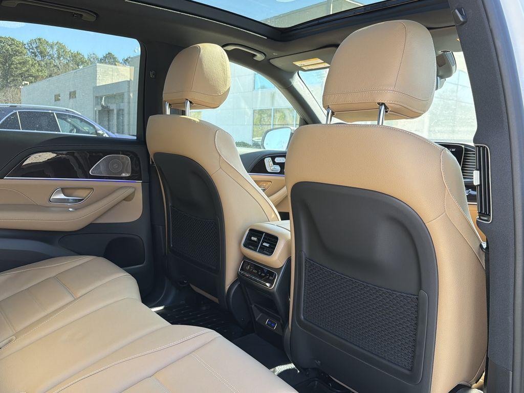 new 2026 Mercedes-Benz GLE 450 car, priced at $85,670
