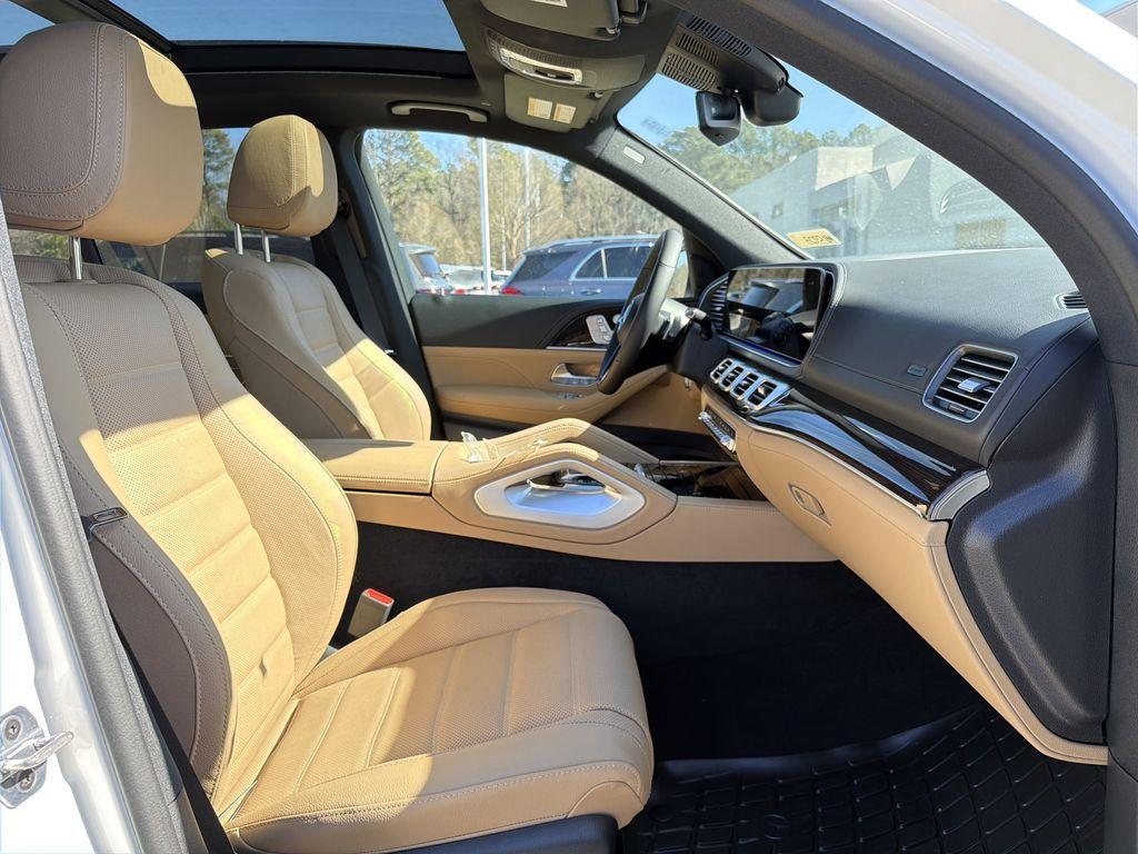new 2026 Mercedes-Benz GLE 450 car, priced at $85,670