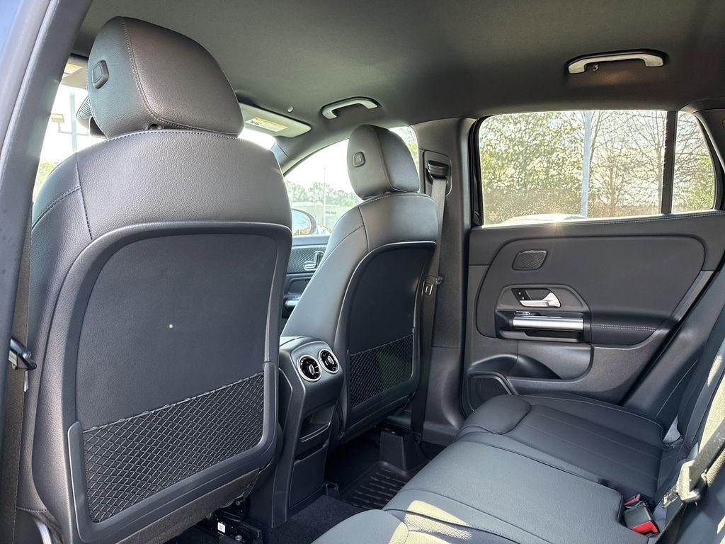 used 2025 Mercedes-Benz GLA 250 car, priced at $39,050