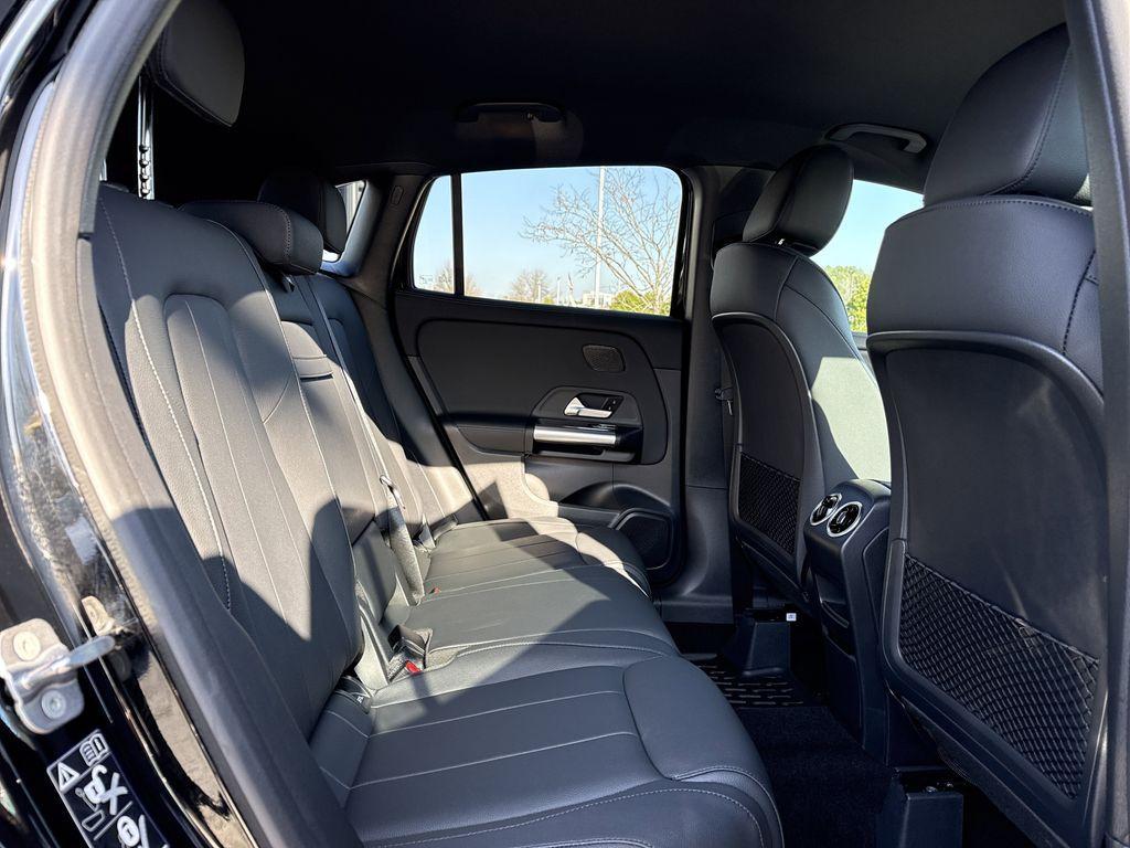 used 2025 Mercedes-Benz GLA 250 car, priced at $39,050