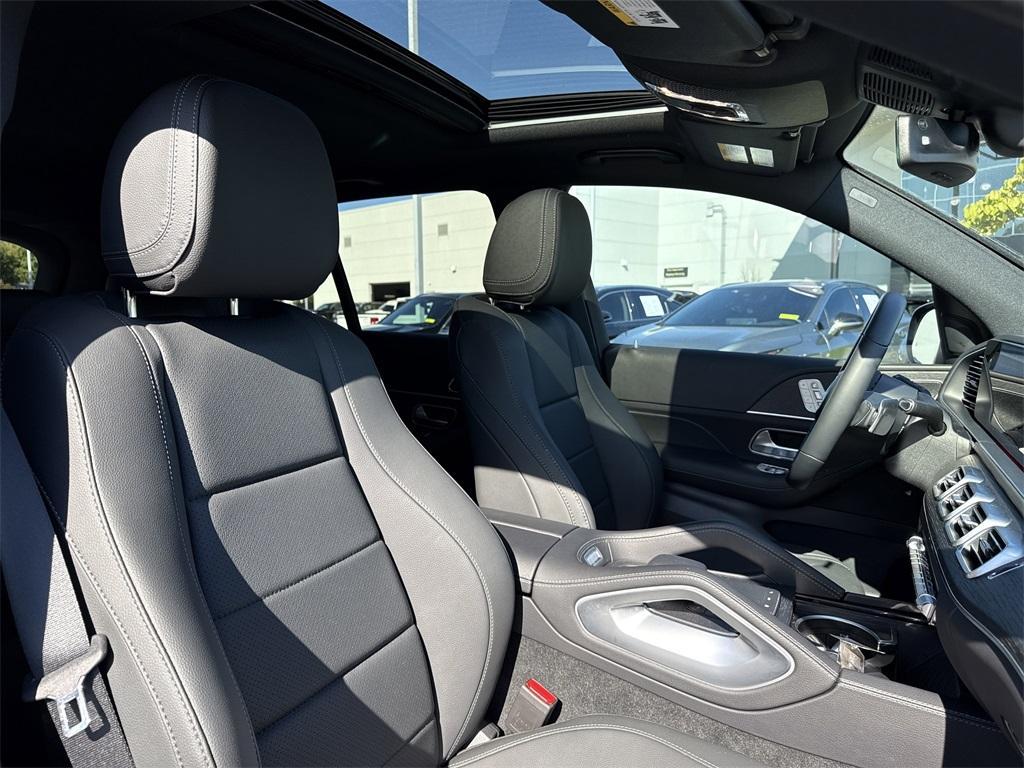 used 2025 Mercedes-Benz GLE 350 car, priced at $59,956