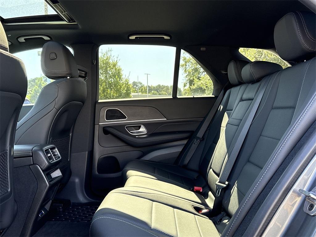 used 2025 Mercedes-Benz GLE 350 car, priced at $59,956