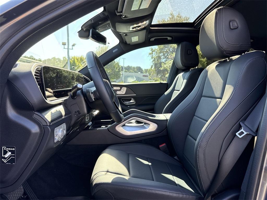 used 2025 Mercedes-Benz GLE 350 car, priced at $59,956