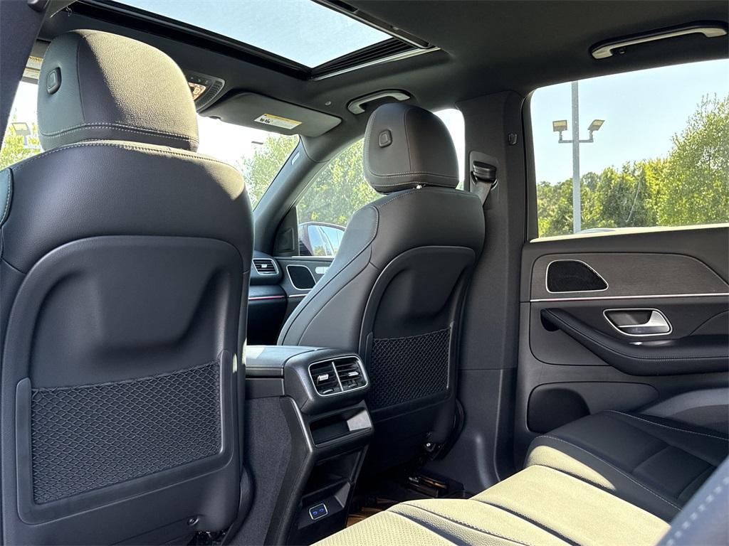 used 2025 Mercedes-Benz GLE 350 car, priced at $59,956