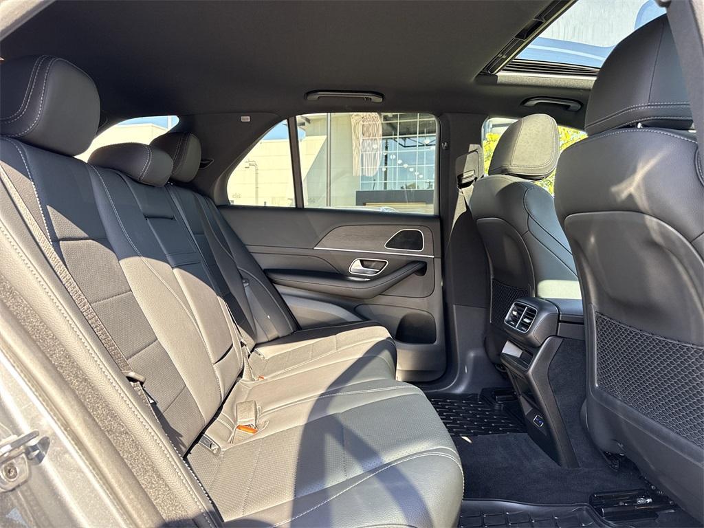 used 2025 Mercedes-Benz GLE 350 car, priced at $59,956