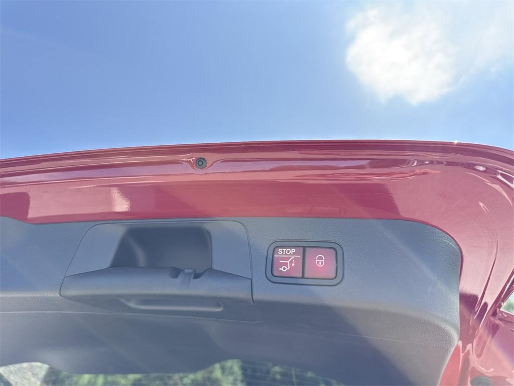 new 2026 Mercedes-Benz GLB 250 car, priced at $60,055