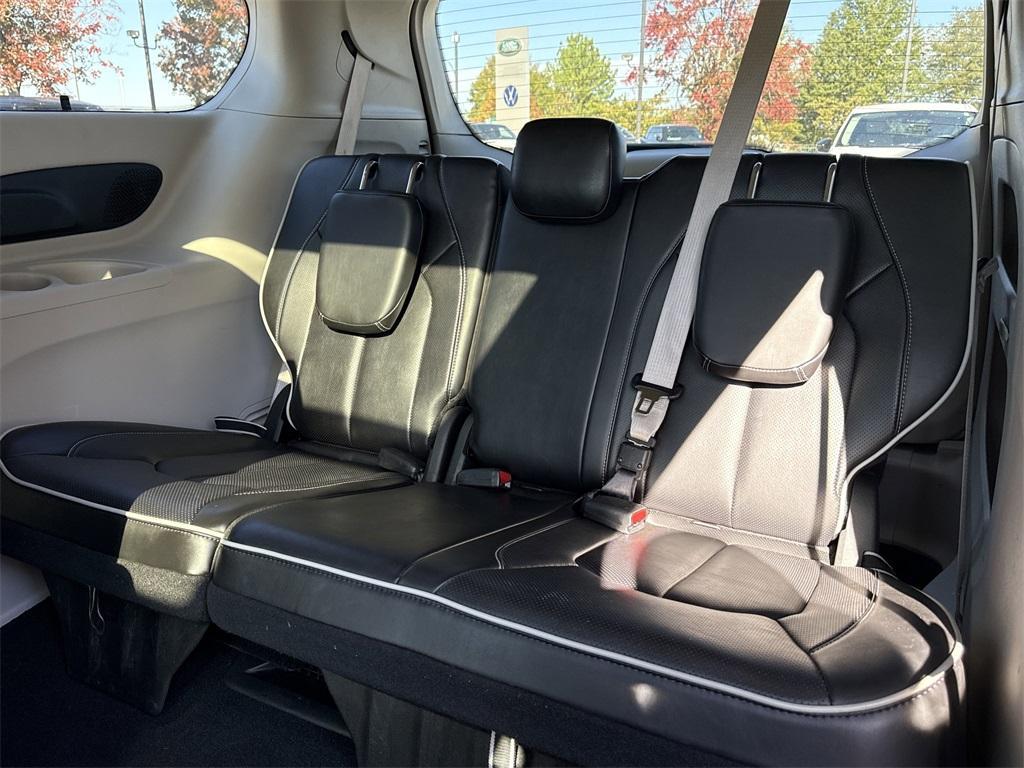 used 2024 Chrysler Pacifica car, priced at $34,237