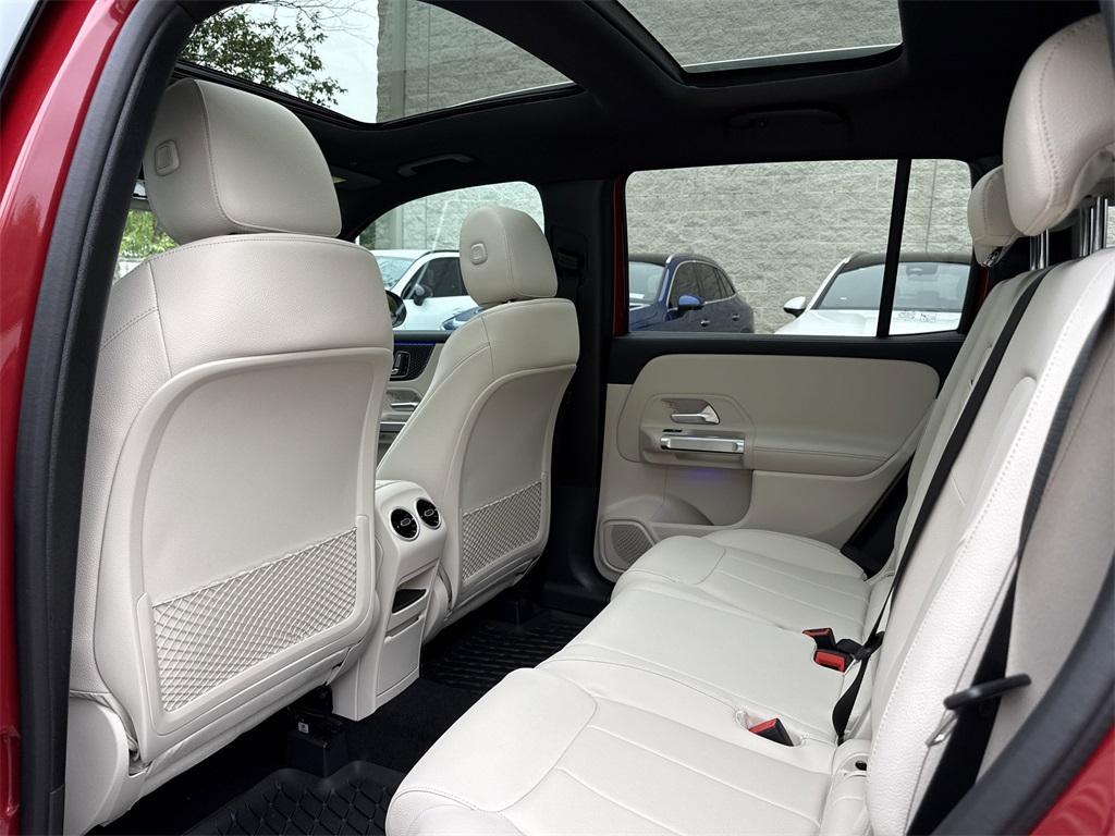 new 2025 Mercedes-Benz GLB 250 car, priced at $50,235