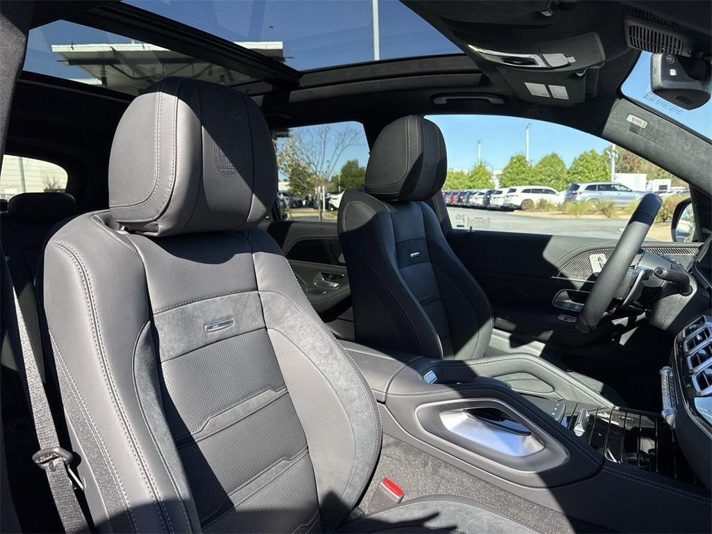 new 2025 Mercedes-Benz AMG GLE 63 car, priced at $141,695
