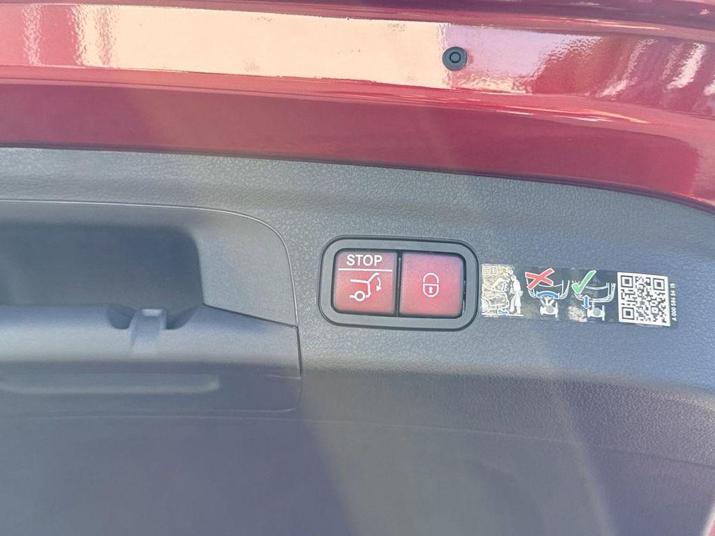 new 2025 Mercedes-Benz AMG GLE 63 car, priced at $141,695