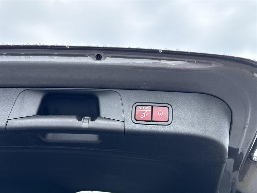 new 2026 Mercedes-Benz GLB 250 car, priced at $59,680