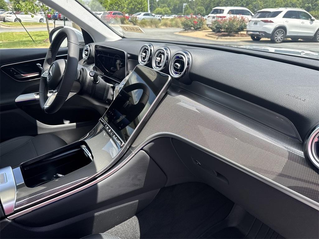 new 2025 Mercedes-Benz GLC 350e car, priced at $65,615