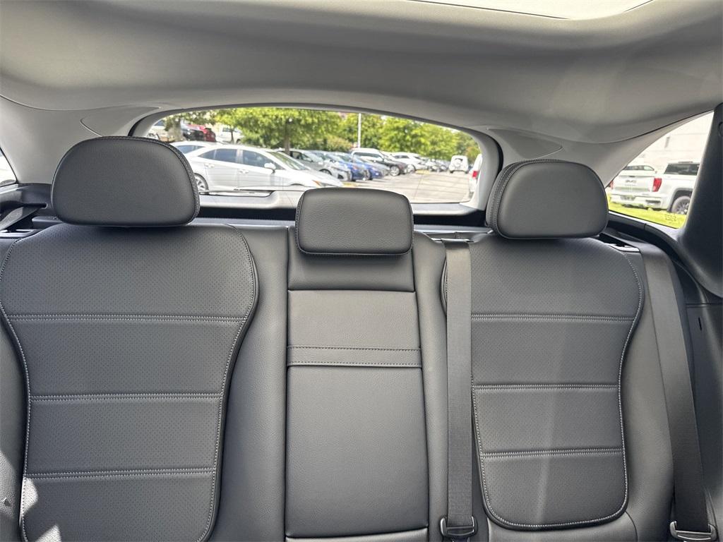 new 2025 Mercedes-Benz GLC 350e car, priced at $65,615