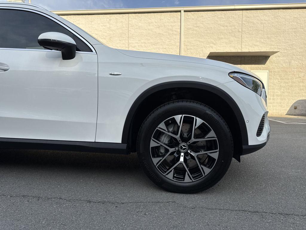 new 2025 Mercedes-Benz GLC 350e car, priced at $63,650