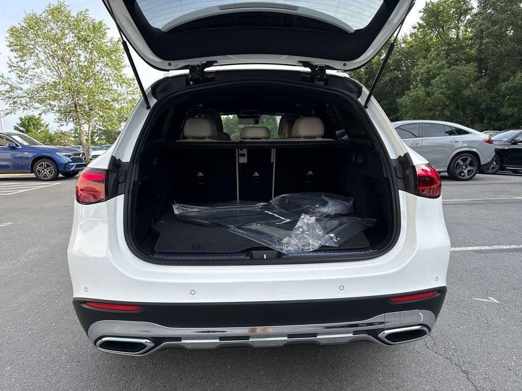 new 2025 Mercedes-Benz GLC 350e car, priced at $63,650