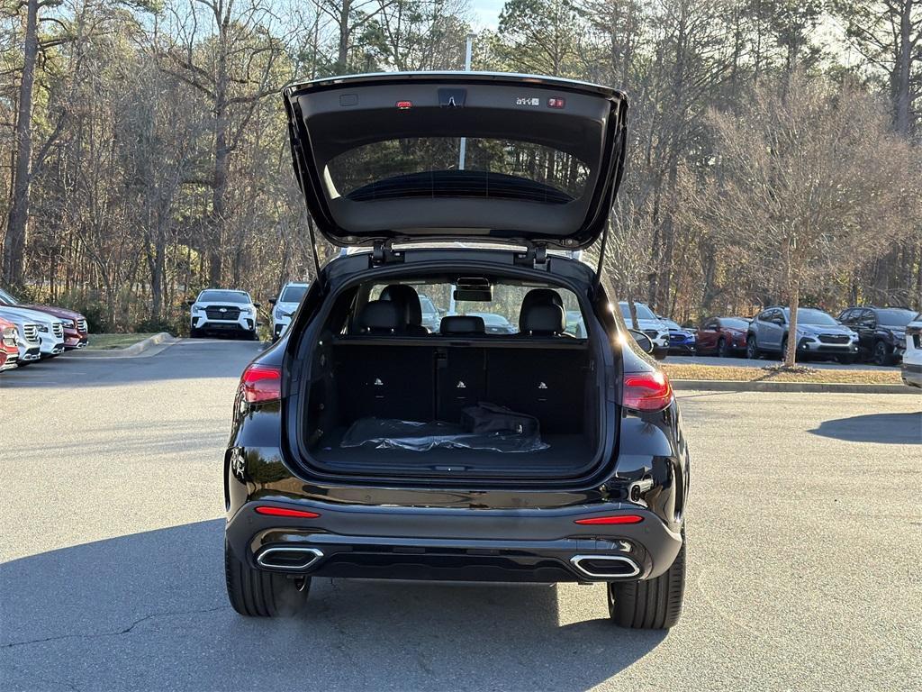 new 2026 Mercedes-Benz GLC 300 car, priced at $61,105