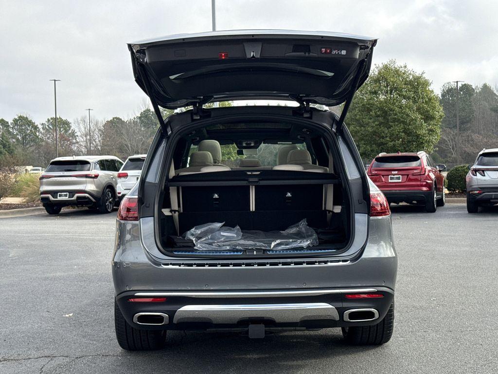 new 2026 Mercedes-Benz GLS 450 car, priced at $103,000