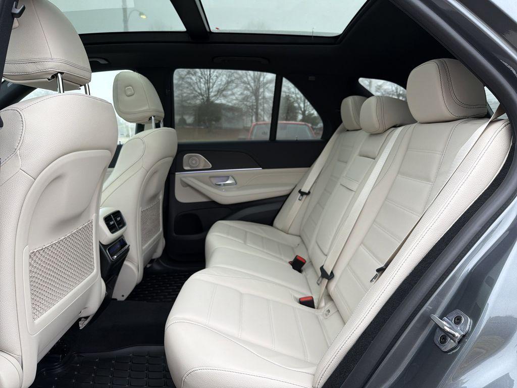 new 2026 Mercedes-Benz GLE 450 car, priced at $86,930