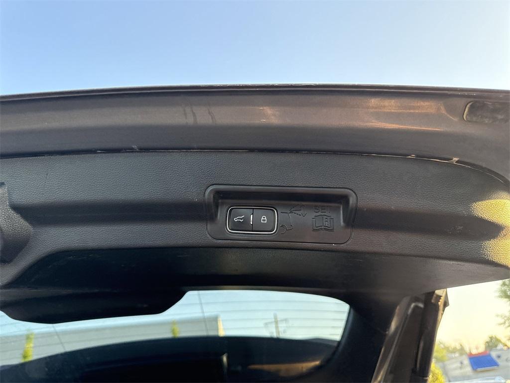 used 2022 Ford Explorer car, priced at $23,195