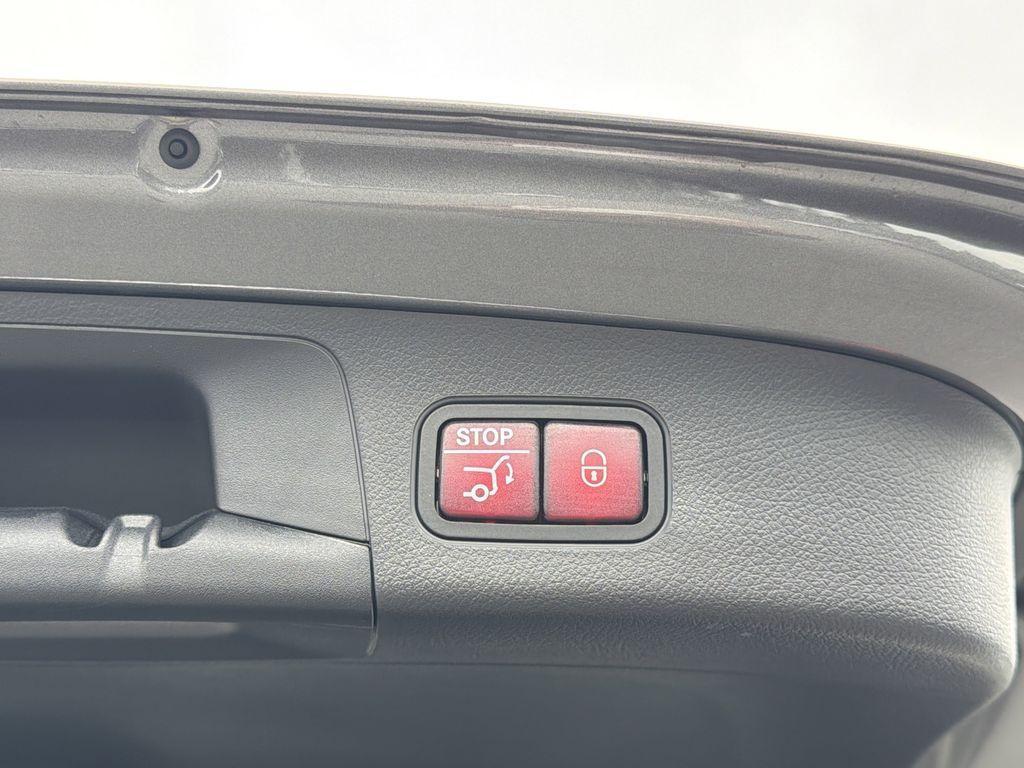 new 2026 Mercedes-Benz GLA 250 car, priced at $50,050