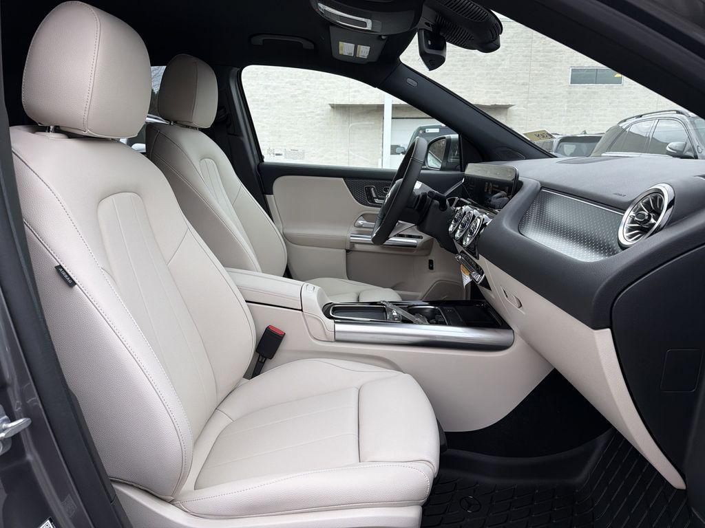 new 2026 Mercedes-Benz GLA 250 car, priced at $50,050