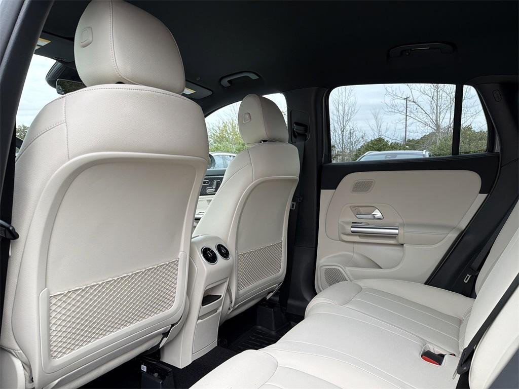 new 2026 Mercedes-Benz GLA 250 car, priced at $50,050