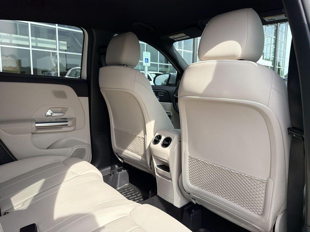used 2026 Mercedes-Benz GLA 250 car, priced at $42,500