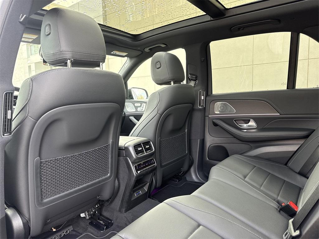 new 2026 Mercedes-Benz GLE 350 car, priced at $80,340
