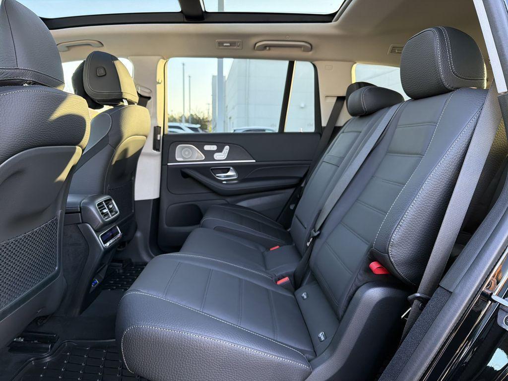 new 2026 Mercedes-Benz GLS 450 car, priced at $102,735