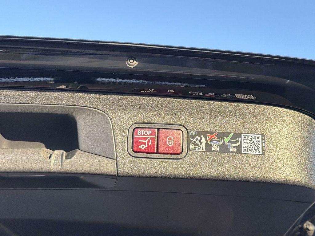 new 2026 Mercedes-Benz GLS 450 car, priced at $102,735