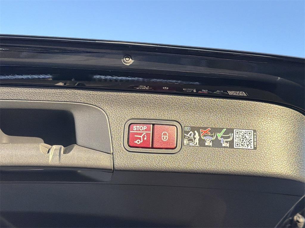 new 2026 Mercedes-Benz GLS 450 car, priced at $102,735