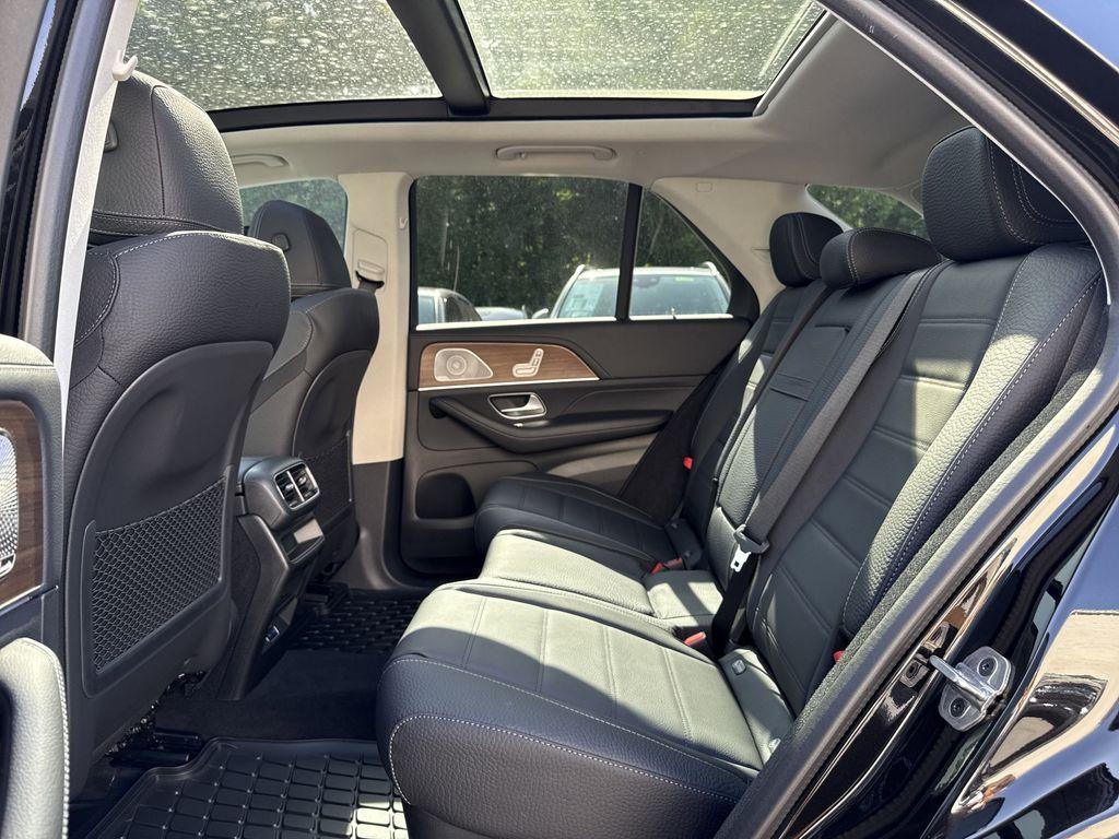 new 2025 Mercedes-Benz GLE 350 car, priced at $76,865