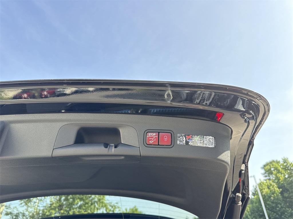 new 2025 Mercedes-Benz GLE 350 car, priced at $76,865