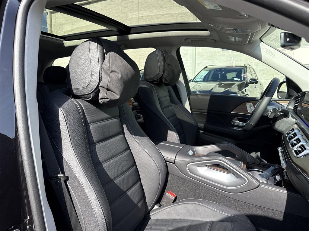 new 2025 Mercedes-Benz GLE 350 car, priced at $76,865