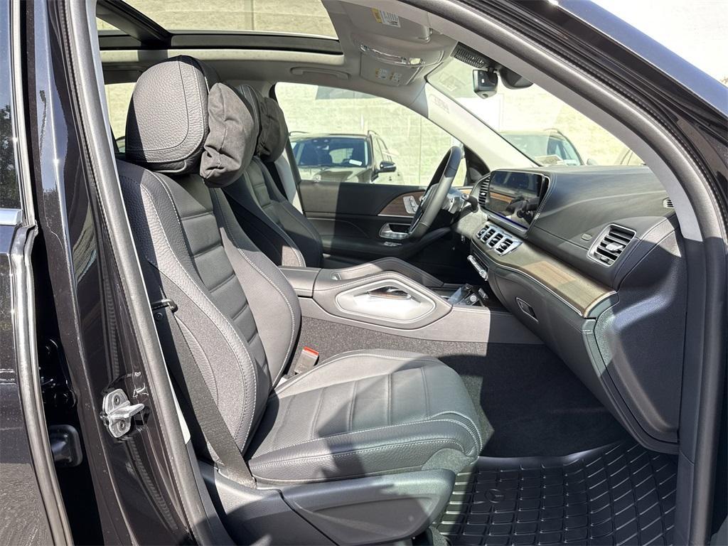 new 2025 Mercedes-Benz GLE 350 car, priced at $76,865