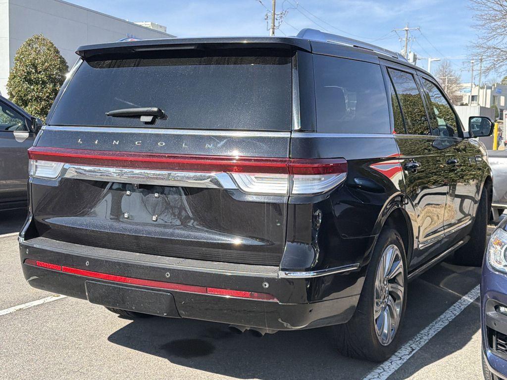 used 2024 Lincoln Navigator car, priced at $62,606