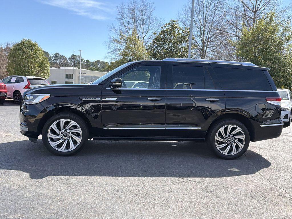 used 2024 Lincoln Navigator car, priced at $62,606