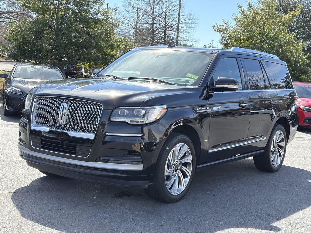 used 2024 Lincoln Navigator car, priced at $62,606